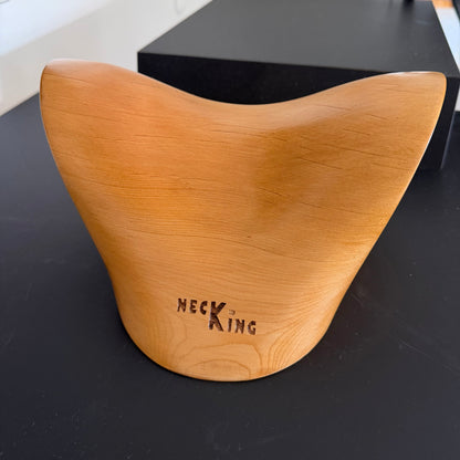 Neck King Zedernholz
